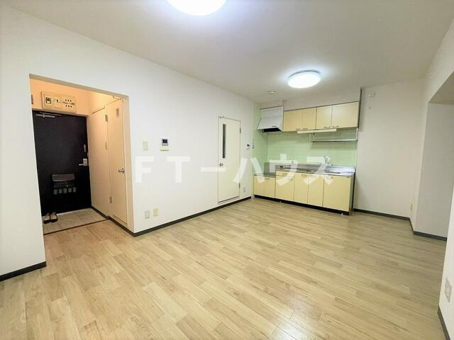 柴田コーポの居間・リビング