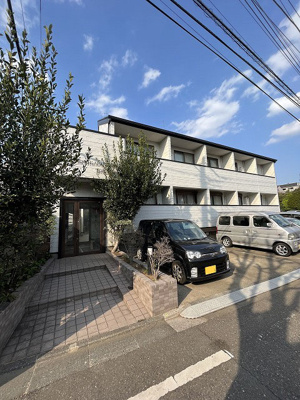 【エントランス】 | ベスティーアパートメントときわ台 | 清潔なエントランスです