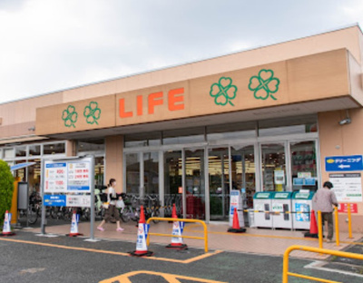 【周辺】 | ベスティーアパートメントときわ台 | ライフ 前野町店まで530ｍ