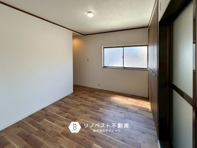 東大阪市大蓮北2丁目の洋室