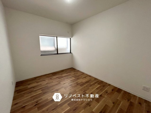 東大阪市大蓮北2丁目の洋室