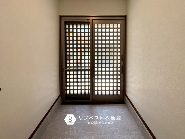 東大阪市大蓮北2丁目の玄関