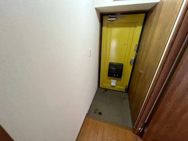 芦屋サウスマンションの玄関