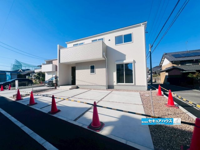 【今からご案内可能】豊明市阿野町新切　全3棟　の駐車場|【駐車場】
◆並列3台駐車可能です♪