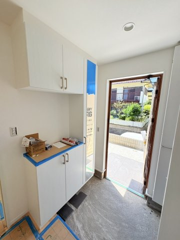 唐櫃台4丁目新築一戸建の玄関|落ち着いた玄関です