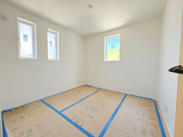 唐櫃台4丁目新築一戸建の洋室|落ち着いた色調の洋室です