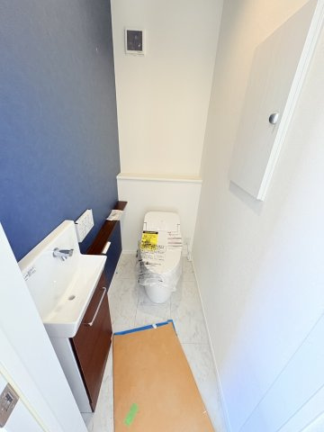 唐櫃台4丁目新築一戸建のトイレ|清潔感のあるトイレです