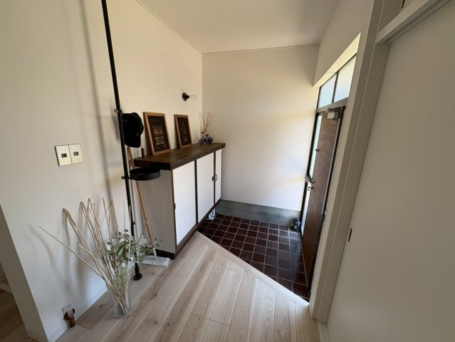 【商談中】中古戸建　安八郡神戸町神戸　昭和47年築の玄関