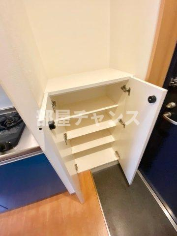 大須APARTMENTの収納