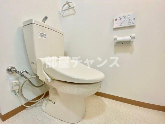 大須APARTMENTのトイレ