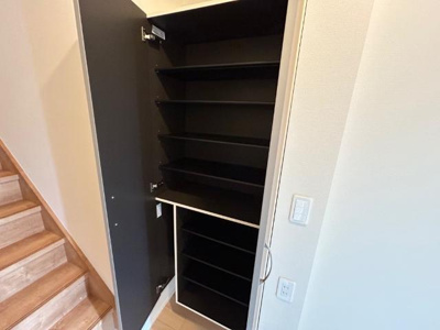 【収納】 | 笹谷字中谷地新築アパート　Ｂ棟 | 下駄箱（イメージ）