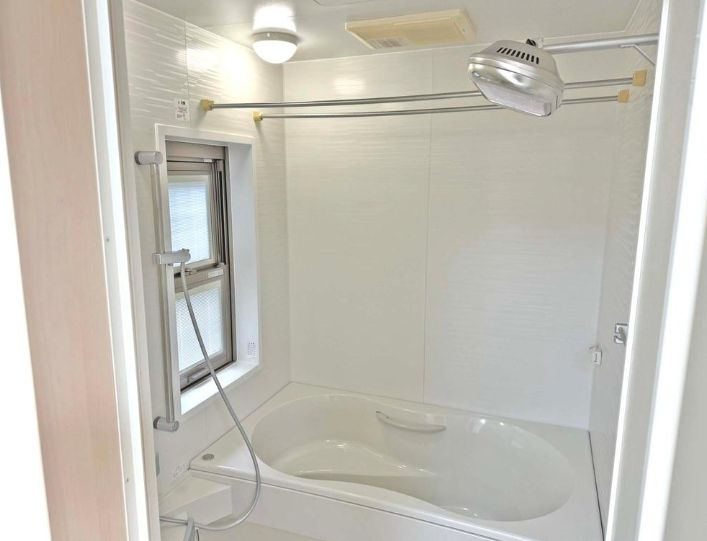 秦野市三屋　中古戸建の浴室|お風呂です