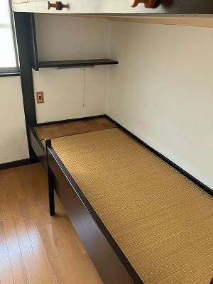 アパルト浜Ａの寝室