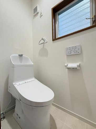 緑区下九沢　中古戸建のトイレ|落ち着いたトイレです