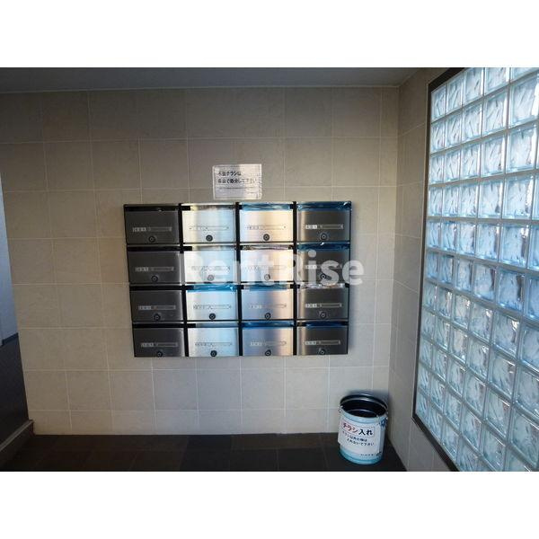 アピカル千王のエントランス