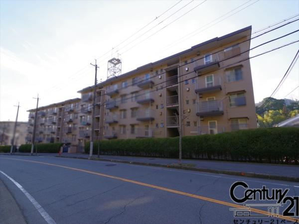 南信貴サンハイツＢ棟の外観|■現地撮影写真■ＪＲ「三郷駅」より徒歩９分の便利な生活環境！お気軽にお問い合わせください！