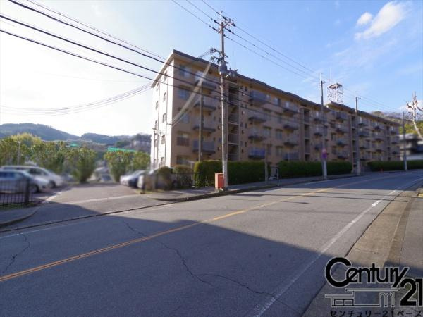 南信貴サンハイツＢ棟のその他|■現地撮影写真■落ち着いた雰囲気で各世代におすすめの環境です！