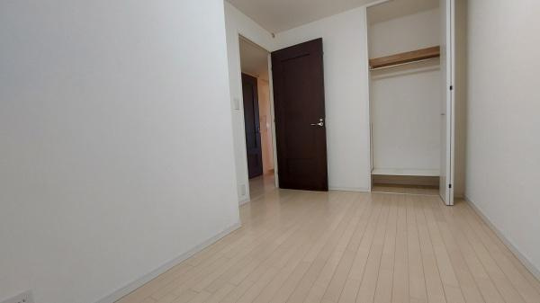 アリストタワー和歌山シティの洋室