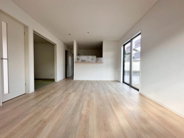 紀の川市打田第6-1号棟　新築戸建の居間・リビング