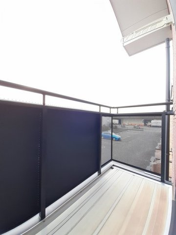 イーストニュータウンＡのバルコニー