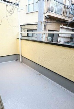 【バルコニー】