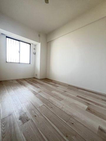 レジディア南千住の洋室