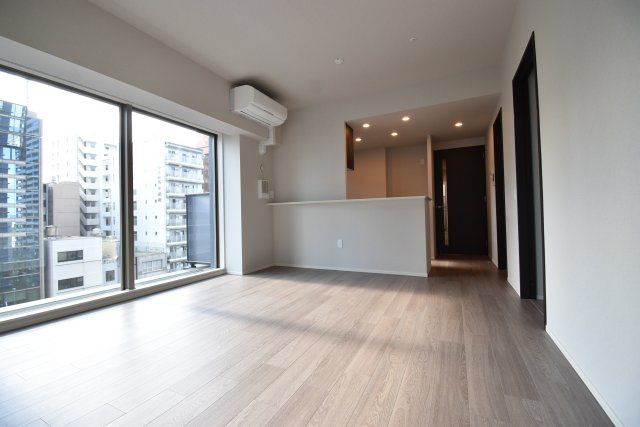 シエリアタワー大阪天満橋の居間・リビング