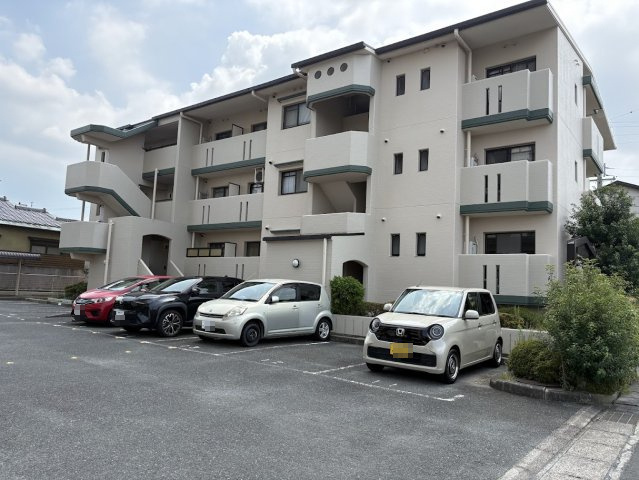 グローリアス小鷹野公園一番の駐車場