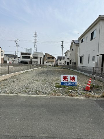 牟呂町字大塚売地の前面道路含む現地写真