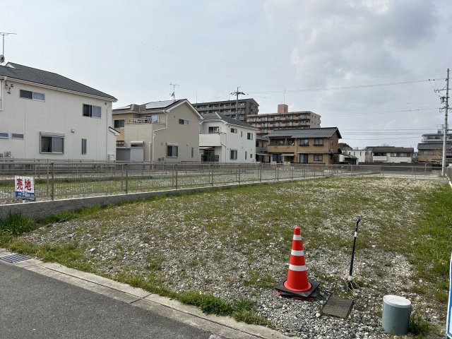 牟呂町字大塚売地の前面道路含む現地写真