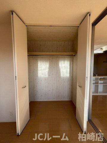 柏崎市新田畑のアパートの収納