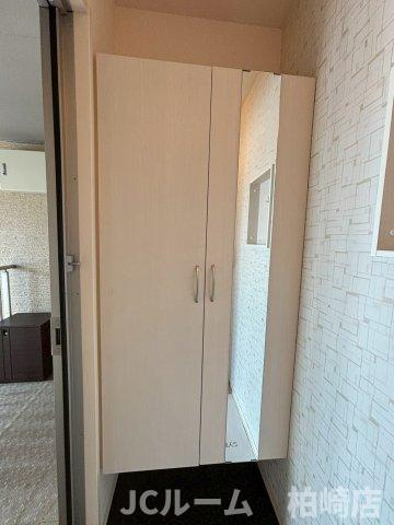 柏崎市新田畑のアパートの収納