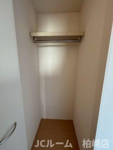 柏崎市新田畑のアパートの収納