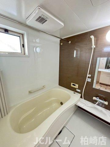 柏崎市新田畑のアパートの浴室