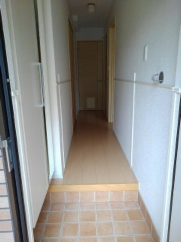 プティ　ボヌールの玄関