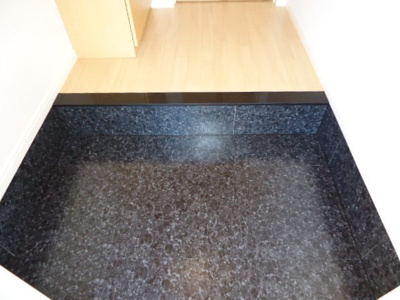 【玄関】 | エストルーチェ | 玄関