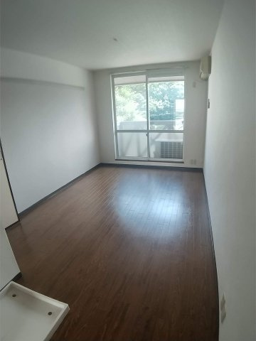 ベルコリーヌⅢの居間・リビング