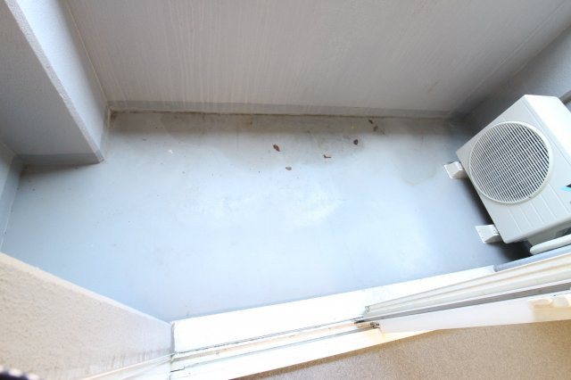 朝日プラザ西舞子のバルコニー