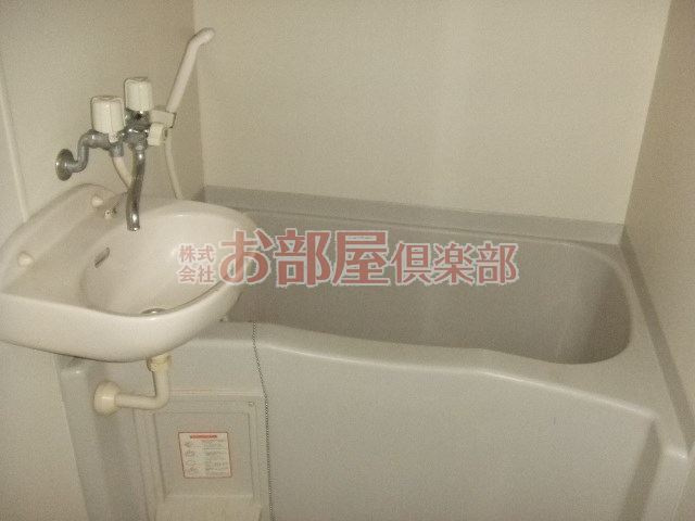 グランベール櫛原の洗面所|忙しい朝には欠かせない洗面所です