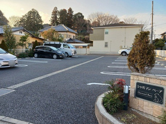 【駐車場】 | シャルマン　ベーア | 車をお持ちの方に嬉しい駐車場付きの物件です