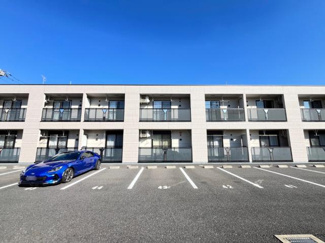 【外観】 | un jour B（アンジュールビー） | 外観写真（昼）