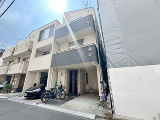 【外観】 | 屋上に大型ルーフバルコニー付！
2025年8月31日撮影