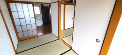 柔らかい畳が心地よい和室