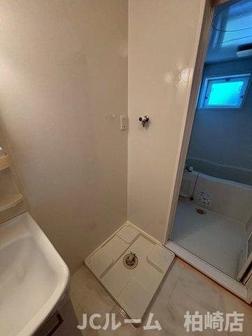 柏崎市大字藤井のアパートの洗面所