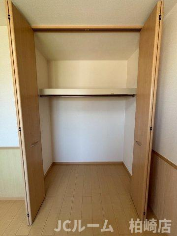 柏崎市大字藤井のアパートの収納