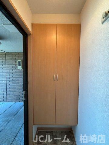 柏崎市大字藤井のアパートの収納