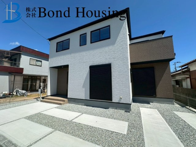 「WIC2つアリ」「縦列2台駐車可」西岡10期 2号棟の外観