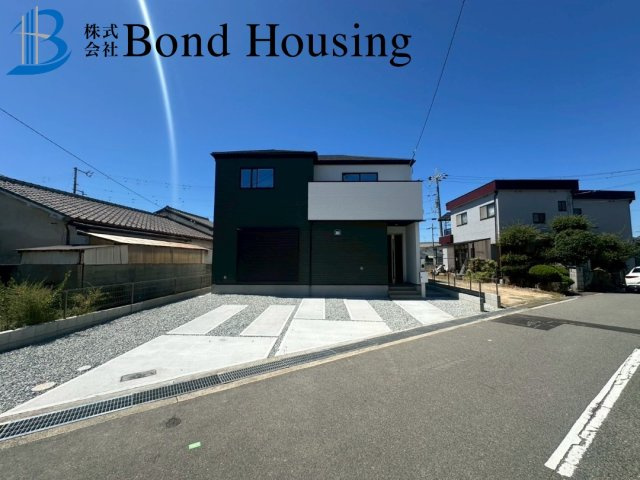 「5LDK」「並列2台駐車可」西岡10期 1号棟の駐車場