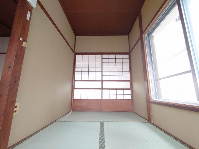 くつろぎの場として、客間として、様々なシーンで活躍する和室です