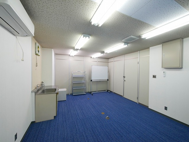 奈良タカタニビルの内装